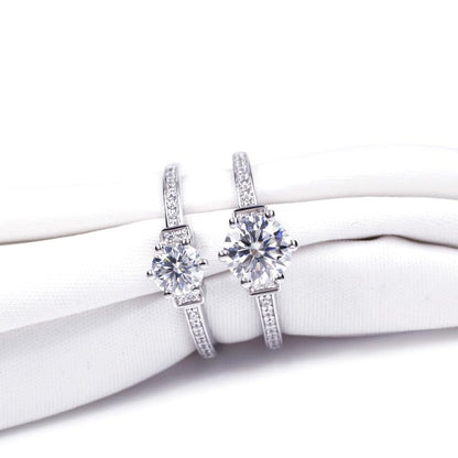 Warm Fortune Moissanite Flower Engagement Ring for Women, 0.5/1.0ct DE VVS Lab Created,925 Sterling Silver with 18K White Gold Plated Anniversary Ring, Gift for Her Promise Ring, Size 6.5