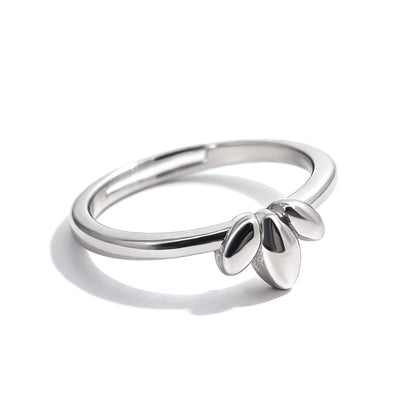 Warm Fortune Petal Detail Band Ring - 18K Gold Plated Stackable Gift for Women, Daily Fashion Wear & Casual Accessory, Trendy Street Wear, Adjustable