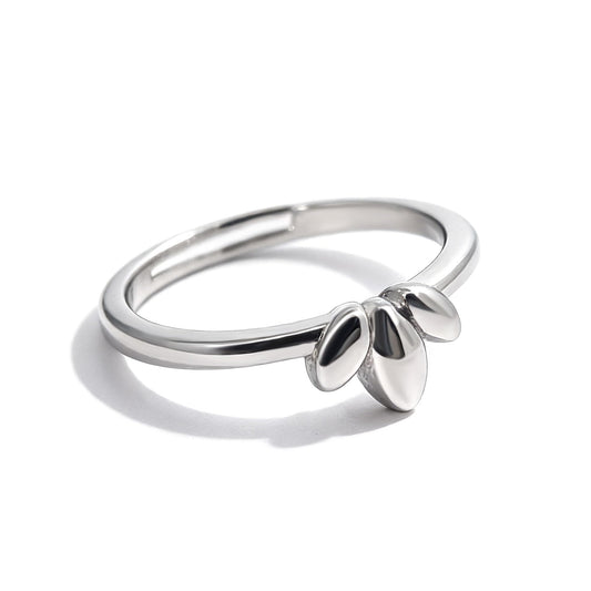 Warm Fortune Petal Detail Band Ring - 18K Gold Plated Stackable Gift for Women, Daily Fashion Wear & Casual Accessory, Trendy Street Wear, Adjustable