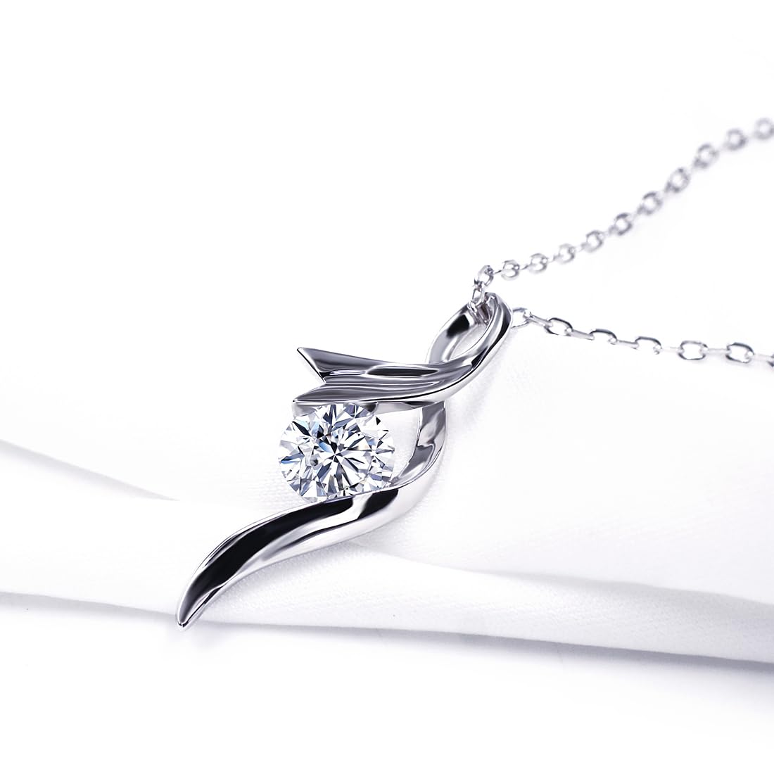 Warm Fortune Moissanite Pendant Necklace for Women, 0.5/1.0 ct DE VVS, 18K White Gold Plated Sterling Silver, 16 inch + 2inch Chain