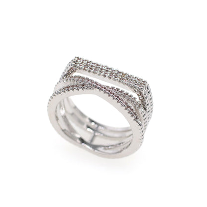 Warm Fortune Crisscross Band Ring - 18K Gold Plated Cubic Zirconia Stackable Gift for Women, Daily Fashion Wear & Casual Accessory, Trendy Street Wear, Size 6-8