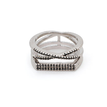 Warm Fortune Crisscross Band Ring - 18K Gold Plated Cubic Zirconia Stackable Gift for Women, Daily Fashion Wear & Casual Accessory, Trendy Street Wear, Size 6-8