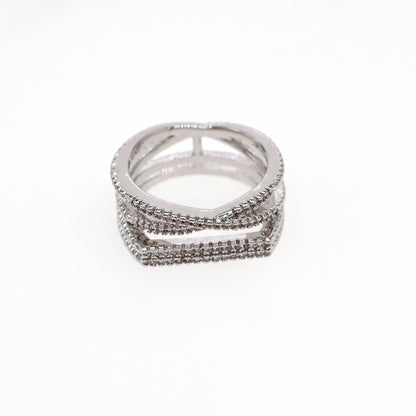 Warm Fortune Crisscross Band Ring - 18K Gold Plated Cubic Zirconia Stackable Gift for Women, Daily Fashion Wear & Casual Accessory, Trendy Street Wear, Size 6-8