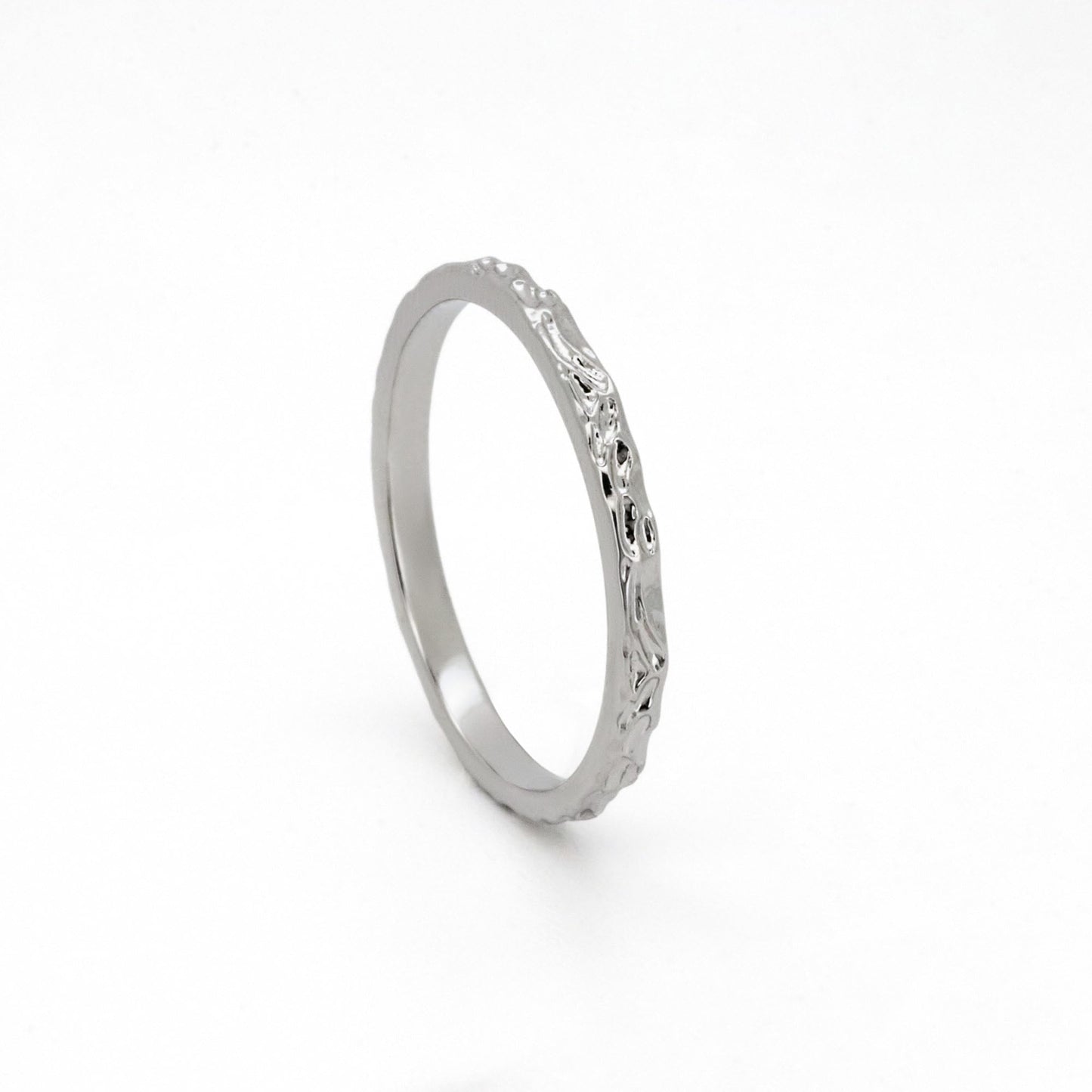 Warm Fortune 18K Gold Plated Hammered Band Rings for Women, Dainty Plain Stackable Wedding Promise Band Ring, Size 6-8