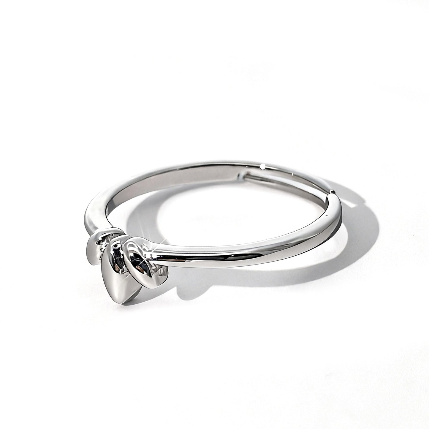 Warm Fortune Petal Detail Band Ring - 18K Gold Plated Stackable Gift for Women, Daily Fashion Wear & Casual Accessory, Trendy Street Wear, Adjustable