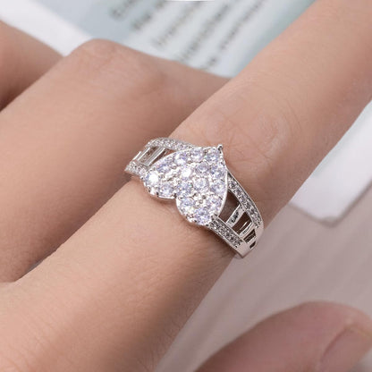Warm Fortune Heart Cluster Cubic Zirconia Ring for Women, 18K Gold Plated Hollow Split Shank Band Jewelry for Daily Dating, Size 6-9