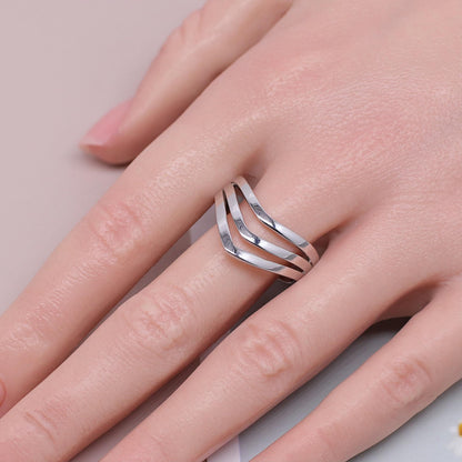 Warm Fortune Triple Wave Band Ring - 18K Gold Plated Stackable Gift for Women, Daily Fashion Wear & Casual Accessory, Trendy Street Wear, Size 7-9