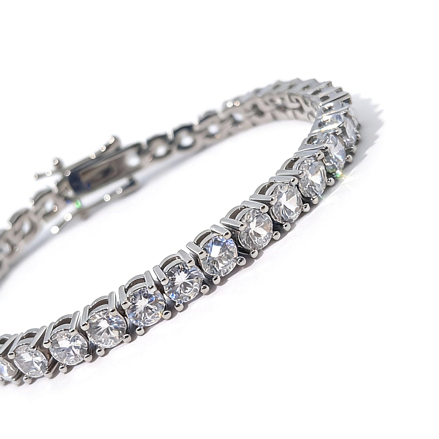 Warm Fortune Classic Tennis Bracelet for Women, White Gold Plated, Clear CZ, 7.5 Inch, Round Stone Link Design