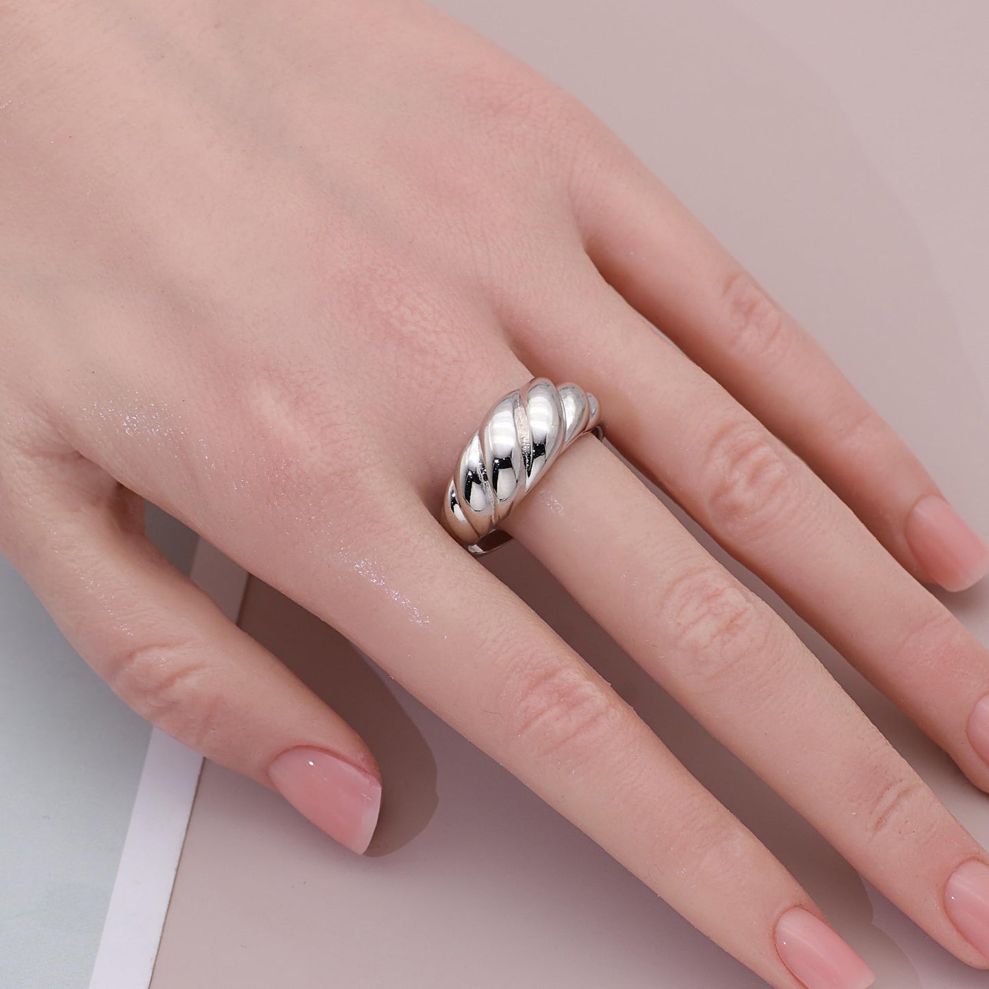 Warm Fortune Croissant Twist Dome Band Ring for Women - 18K Silver Plated Minimalist Stackable Ring, Daily Casual Jewelry Gift, Size 6-9