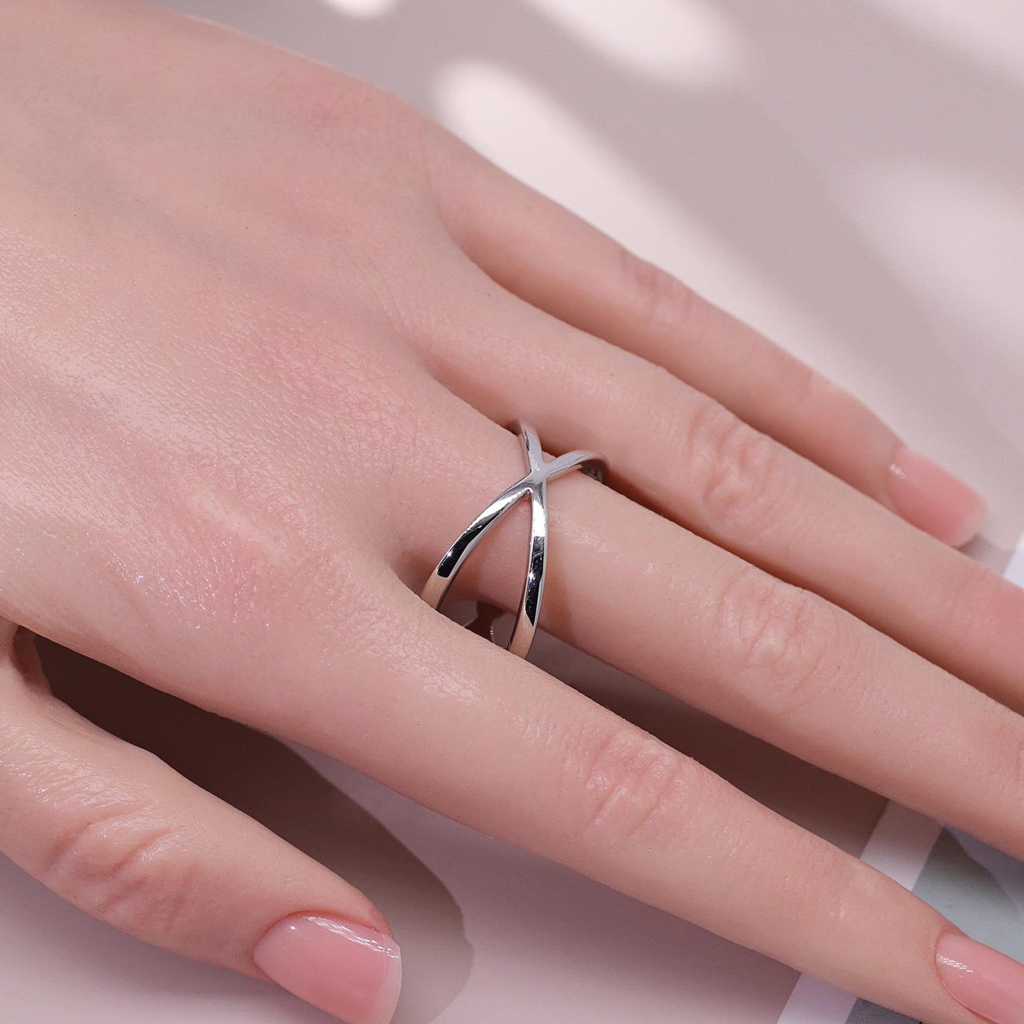Warm Fortune Crisscross Band Ring - 18K Gold Plated Stackable Gift for Women, Daily Fashion Wear & Casual Accessory, Trendy Street Wear, Size 8