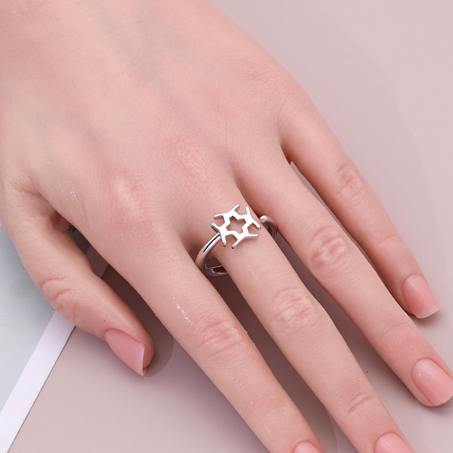 Warm Fortune Geometric Snowflake Promise Ring for Her - 18K Gold Plated Open Ring, Stackable Gift Valentine's Day, Fashion & Daily Elegant Wear, Adjustable