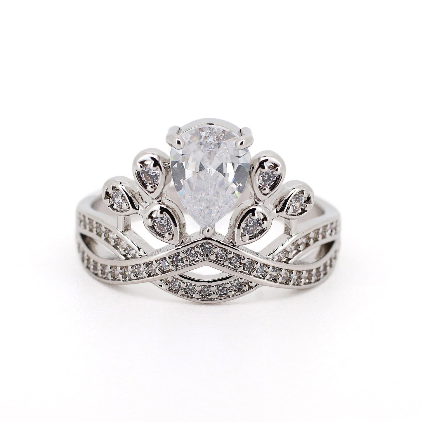 Warm Fortune Pear Cut Cubic Zirconia Crown Ring for Women,18K Gold Plated Twisted Split Shank Engagement Jewelry