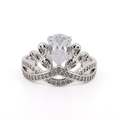 Warm Fortune Pear Cut Cubic Zirconia Crown Ring for Women,18K Gold Plated Twisted Split Shank Engagement Jewelry