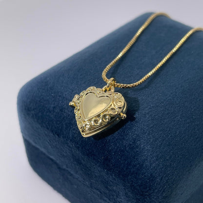 Warm Fortune Cubic Zirconia Pendant Necklace for Women,18K Gold Plated,18 inch + 2inch Chain