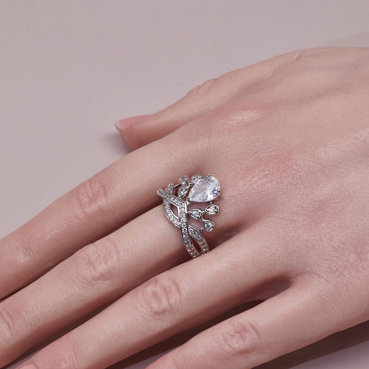 Warm Fortune Pear Cut Cubic Zirconia Crown Ring for Women,18K Gold Plated Twisted Split Shank Engagement Jewelry