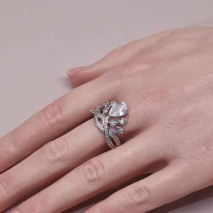 Warm Fortune Pear Cut Cubic Zirconia Crown Ring for Women,18K Gold Plated Twisted Split Shank Engagement Jewelry