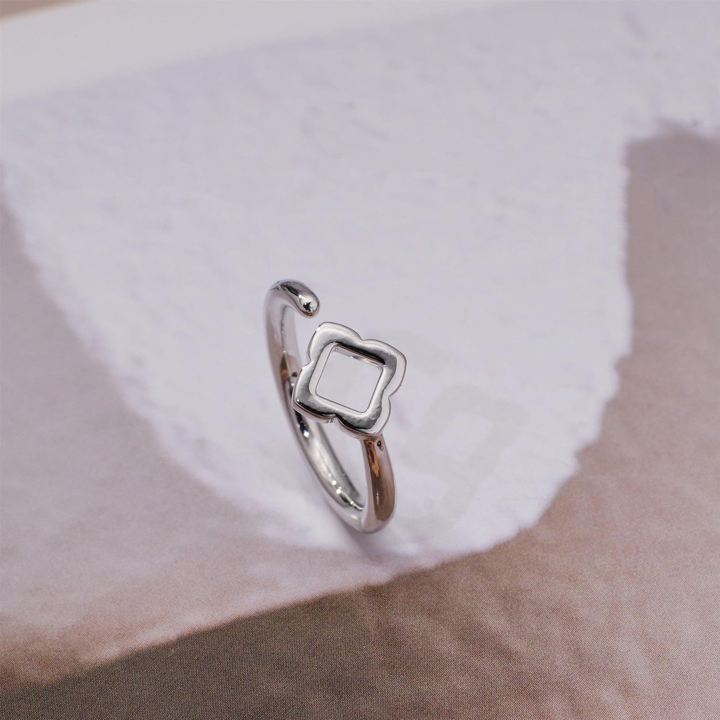 Warm Fortune Hollow Quatrefoil Promise Ring for Her - 18K Gold Plated Minimalist Open Ring, Stackable Gift Valentine's Day, Fashion & Daily Elegant Wear, Adjustable