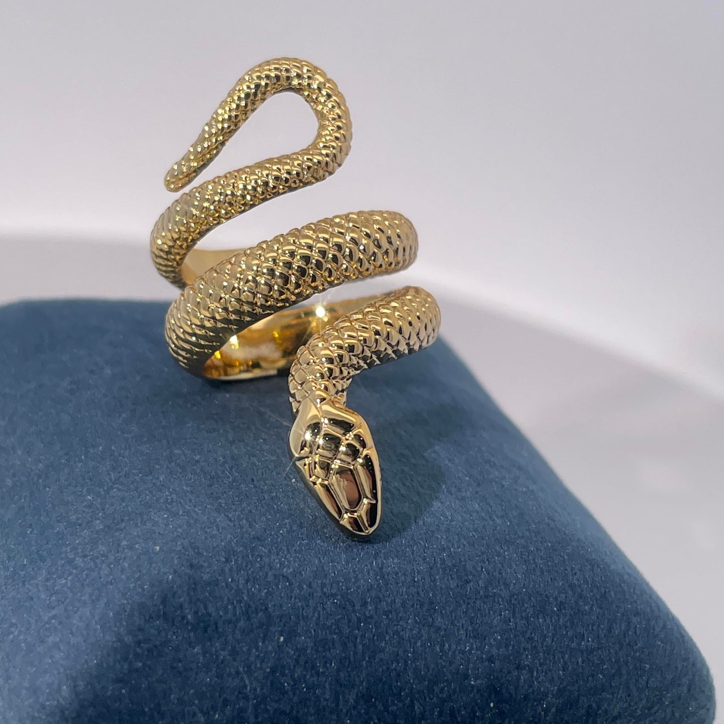 Warm Fortune Cubic Zirconia Band Ring,Hip Hop Street Style For Man or Women,18K Gold Plated Fashion Jewelry