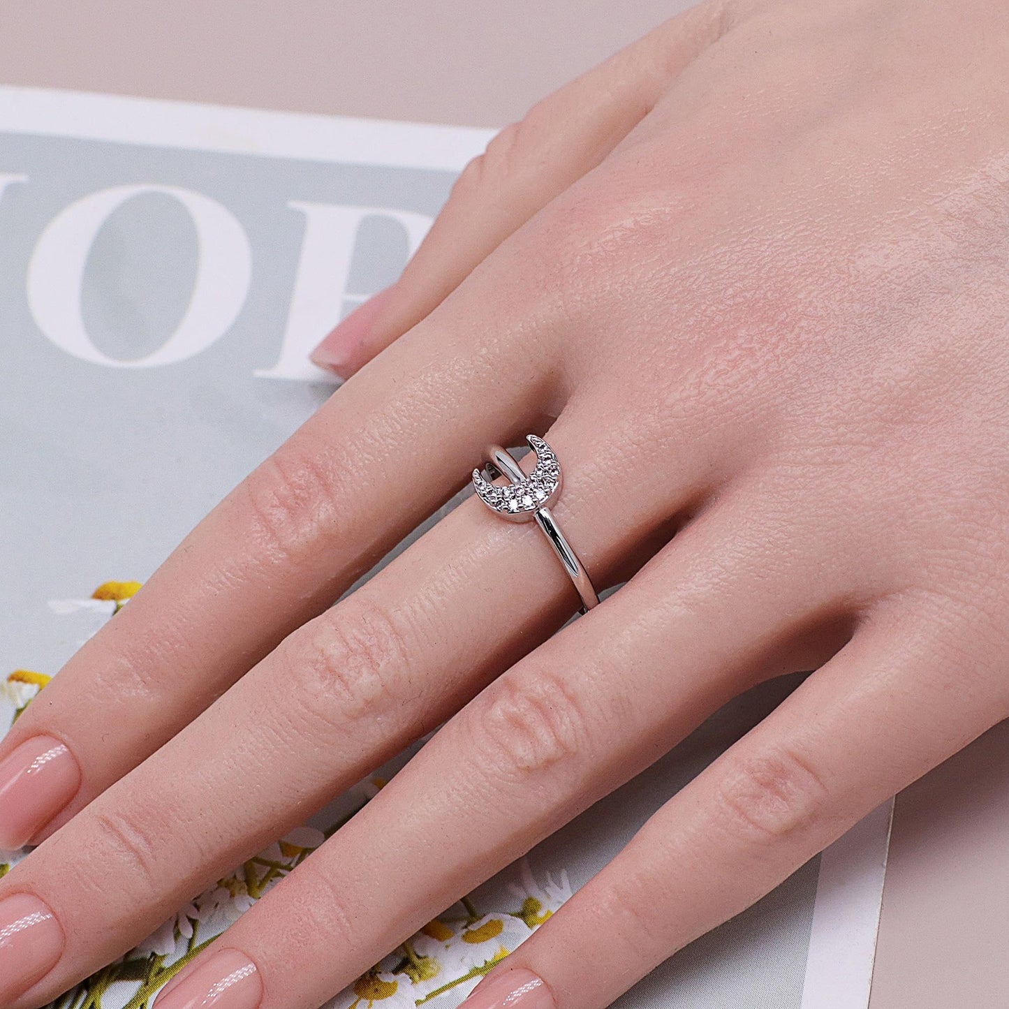 Warm Fortune Horseshoe Promise Ring for Her - 18K Gold Plated Cubic Zirconia, Stackable Gift Valentine's Day, Fashion & Daily Elegant Wear, Size 6-8