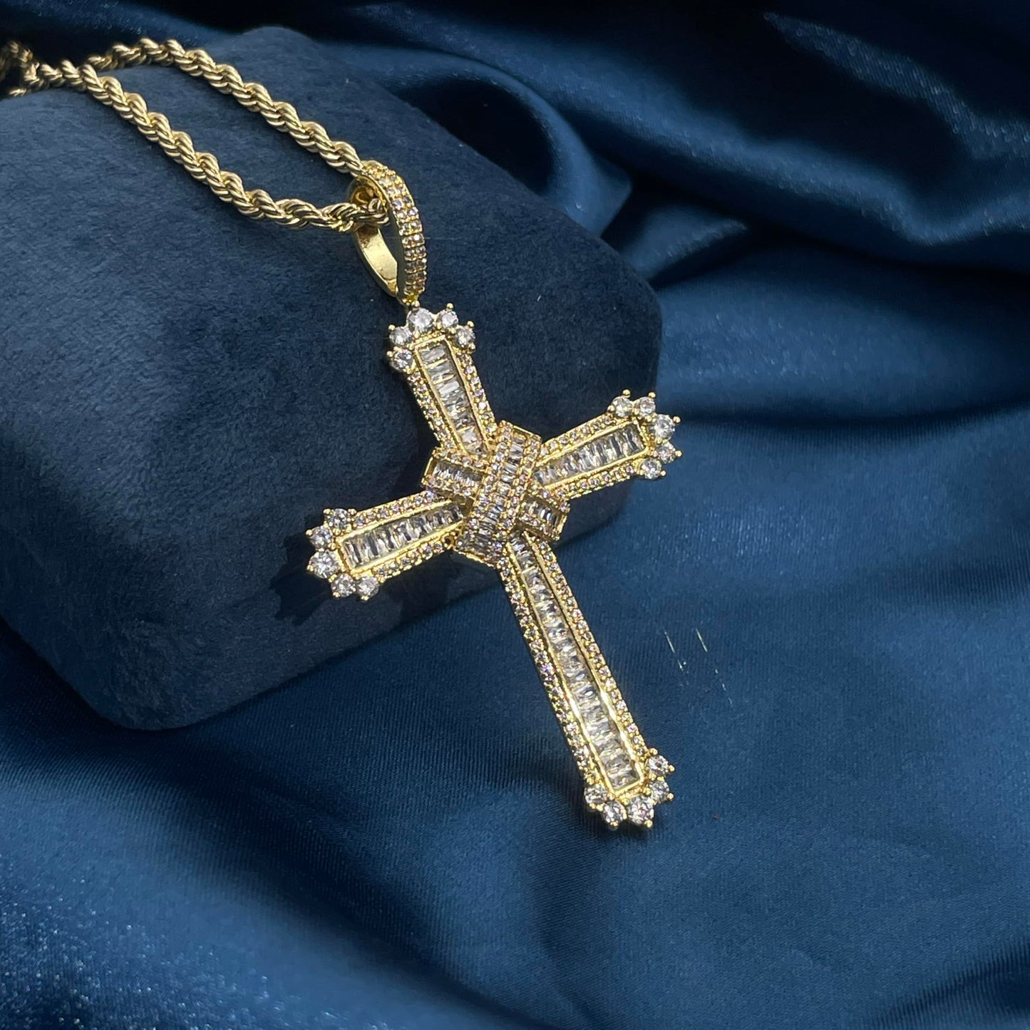 Warm Fortune Hip Hop Pendant Necklace for Women Me,Gold Plated Cubic Zirconia,18+2inch Chain,Street Style Fashion Jewelry