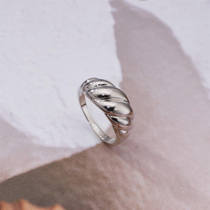 Warm Fortune Croissant Twist Dome Band Ring for Women - 18K Silver Plated Minimalist Stackable Ring, Daily Casual Jewelry Gift, Size 6-9