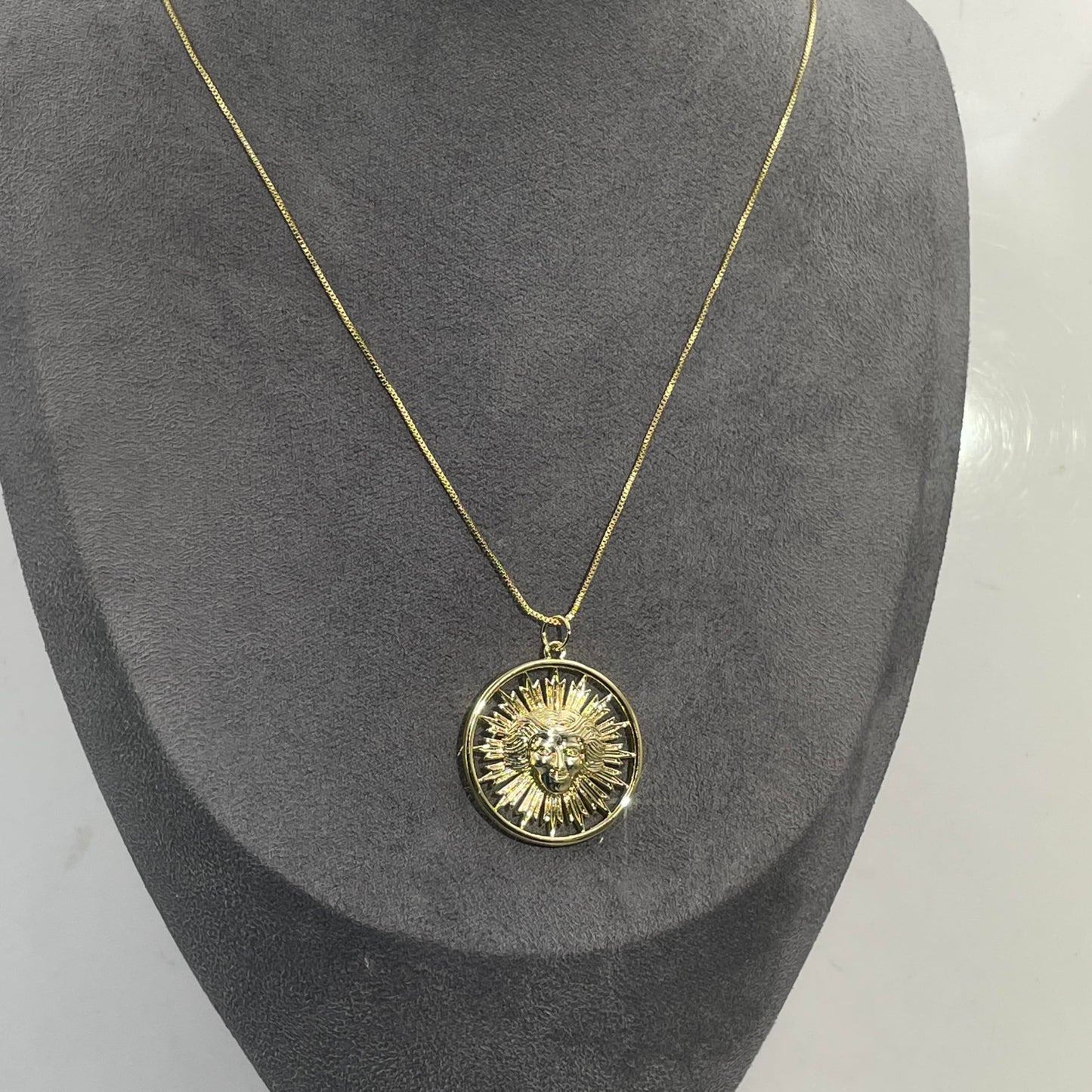 Warm Fortune Hip Hop Pendant Necklace for Women Me,Gold Plated,18+2inch Chain,Street Style Fashion Jewelry