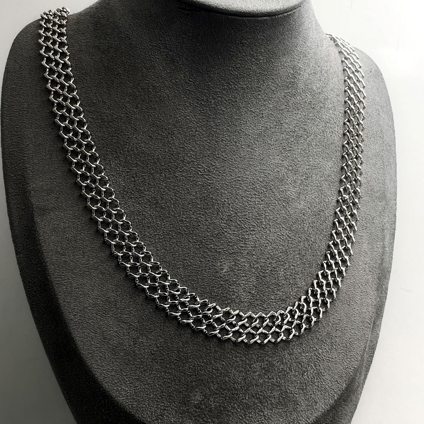Warm Fortune 18K White Gold Plated Open Mesh Chain Necklace