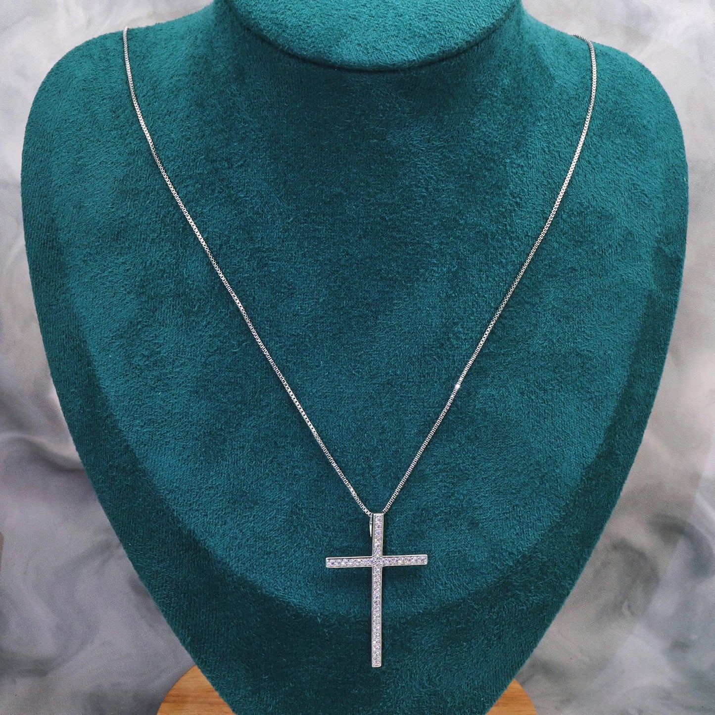 Warm Fortune Pavé Cross Pendant Necklace for Women, 18K White Gold Plated, 18 Inch Chain with Sparkling CZ, Elegant & Versatile Layering Jewelry