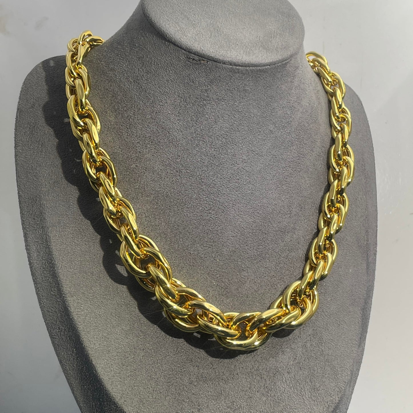Warm Fortune Cuban Link Chain Necklace,18 Inch Gold Plated, Hip Hop Jewelry for Men Women,Unisex Oval Knot Choker,Street Style Fashion Gift