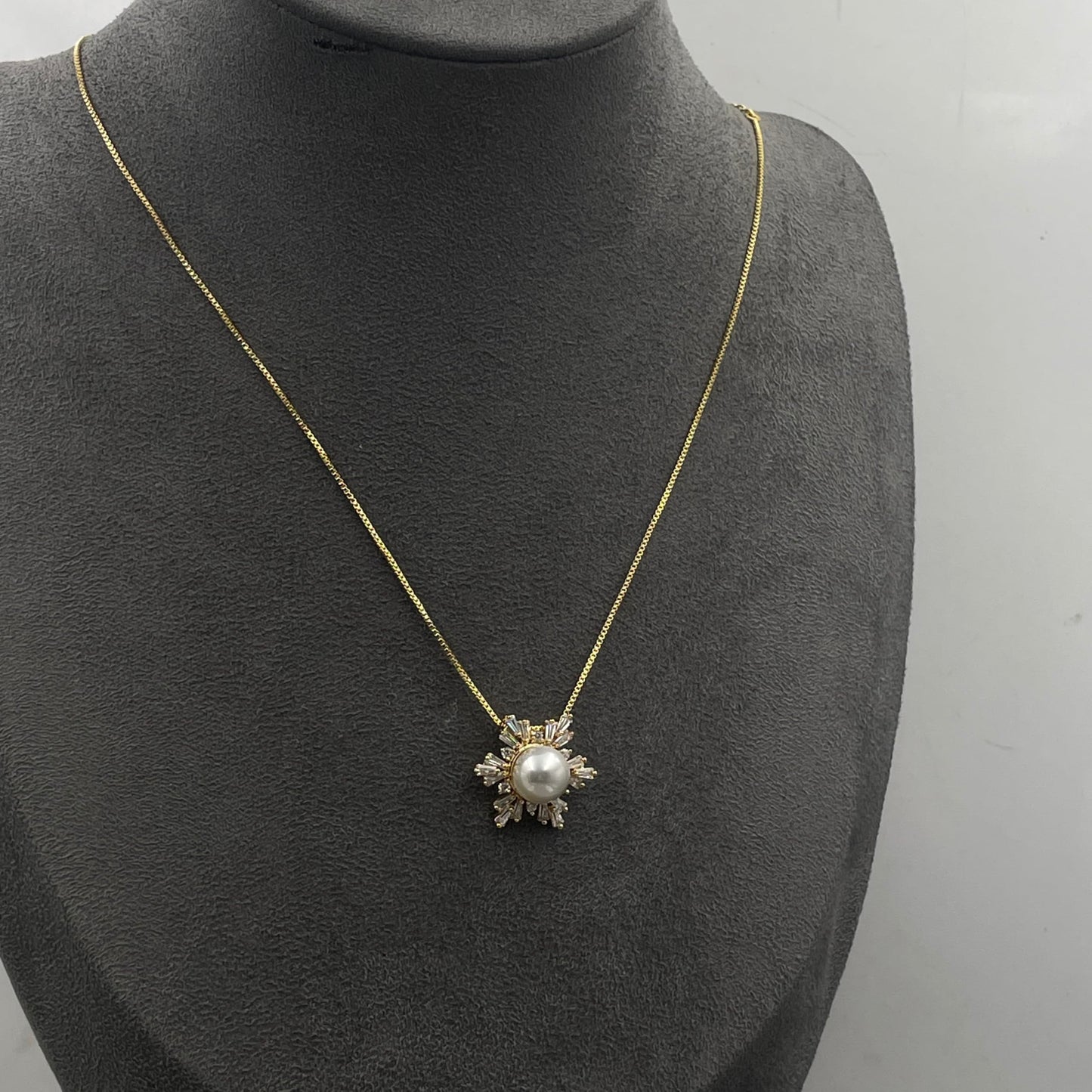 Warm Fortune Cubic Zirconia Pendant Necklace for Women,18K Gold Plated,18 inch + 2inch Chain