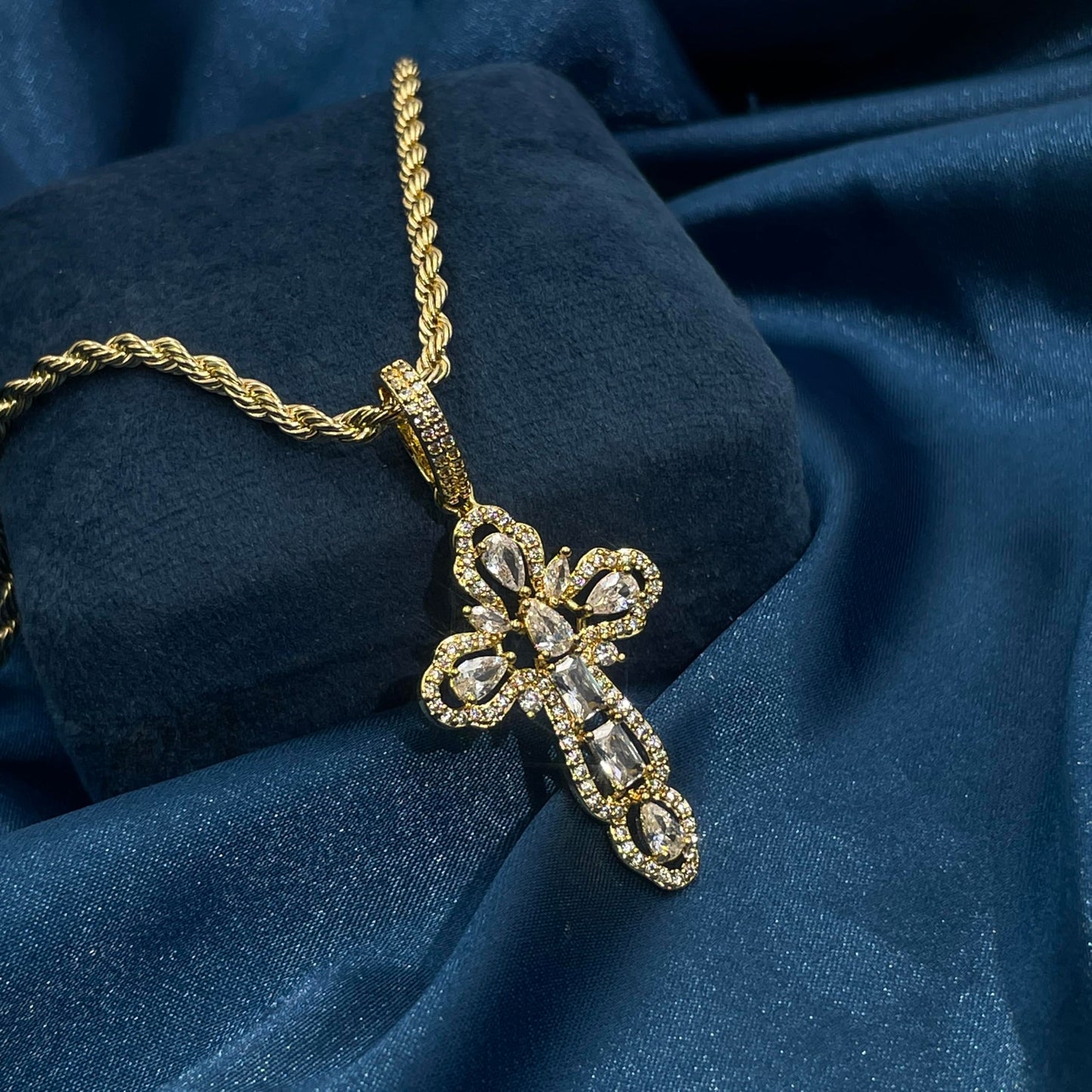 Warm Fortune Hip Hop Pendant Necklace for Women Me,Gold Plated Cubic Zirconia,18+2inch Chain,Street Style Fashion Jewelry