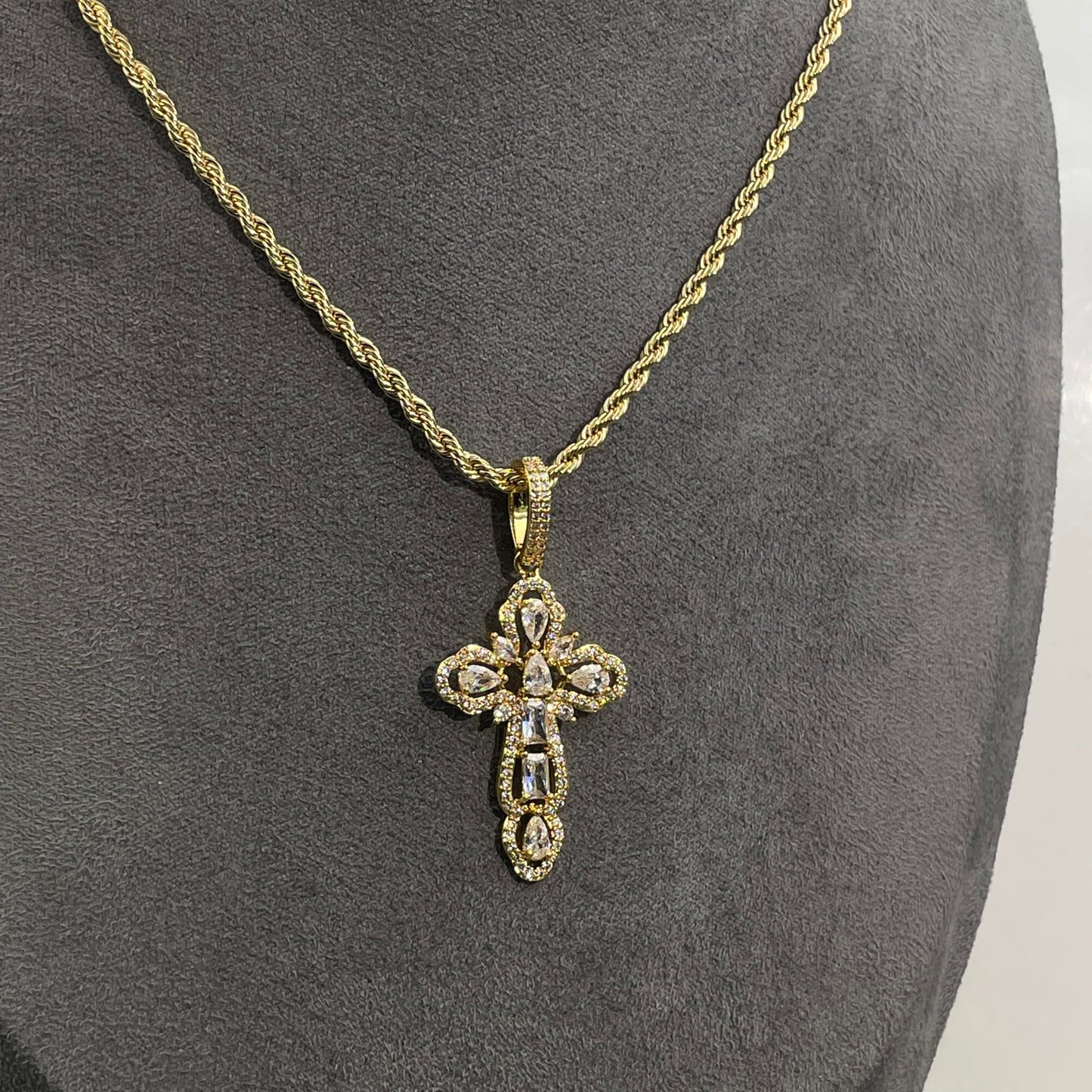 Warm Fortune Hip Hop Pendant Necklace for Women Me,Gold Plated Cubic Zirconia,18+2inch Chain,Street Style Fashion Jewelry