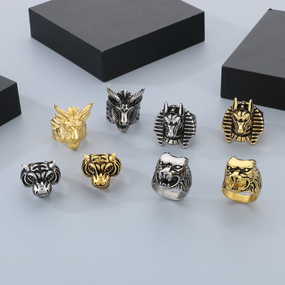 Warm Fortune men's animal head statement ring detail