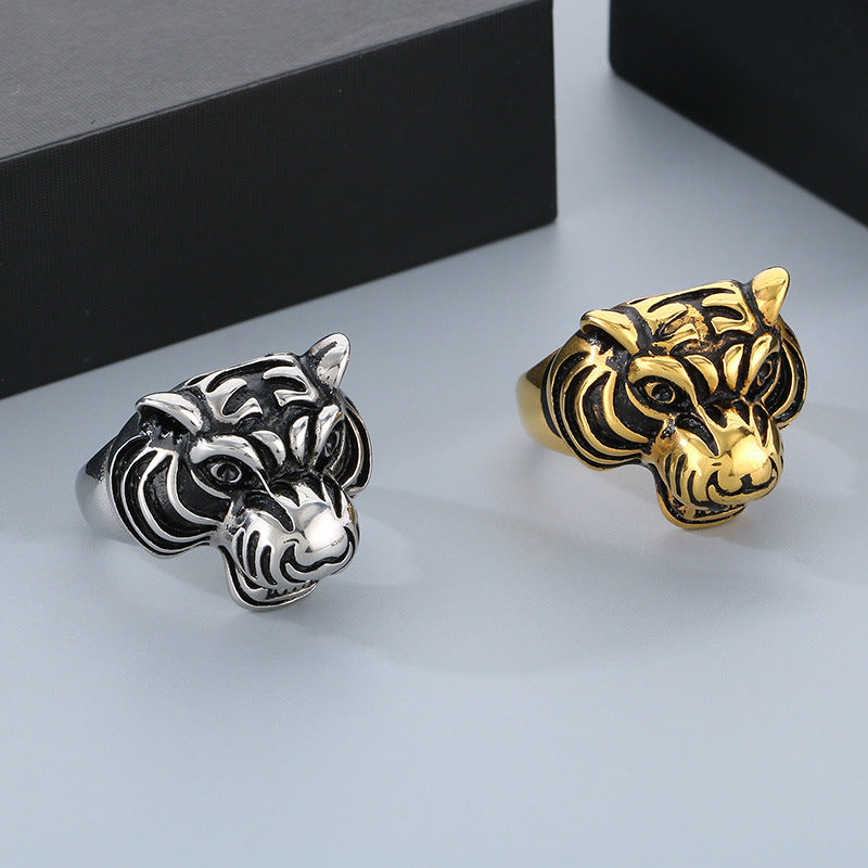 Warm Fortune men's animal head statement ring detail